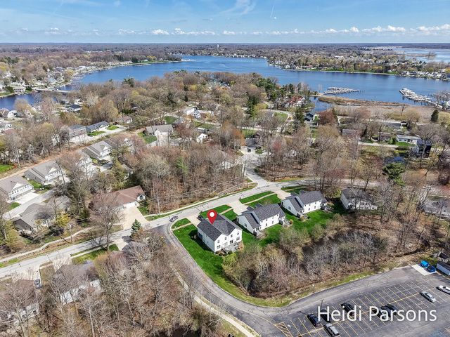 17342 Hazel Street 1, Spring Lake, MI 49456