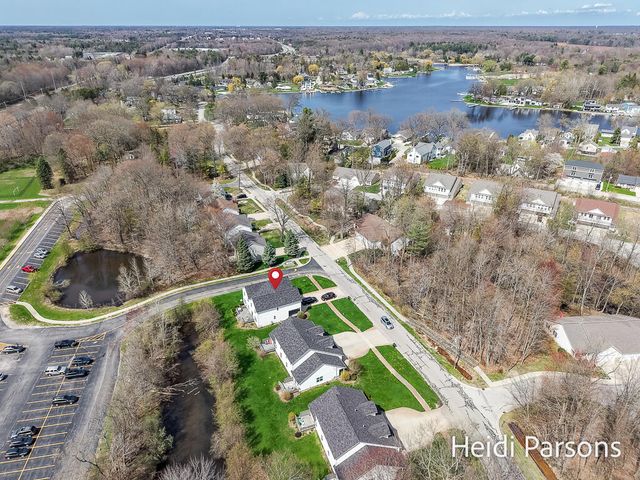 17342 Hazel Street 1, Spring Lake, MI 49456