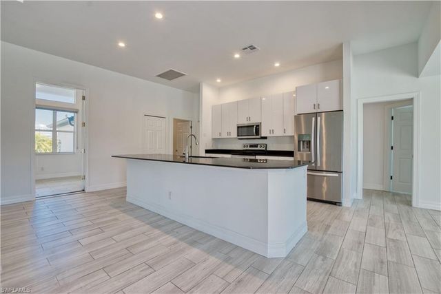 1824 23rd CT, Cape Coral, FL 33991