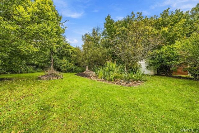 3775 Colin Court, Wheatfield, NY 14120