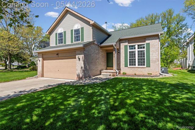 3072 TALON Circle, Lake Orion Village, MI 48360