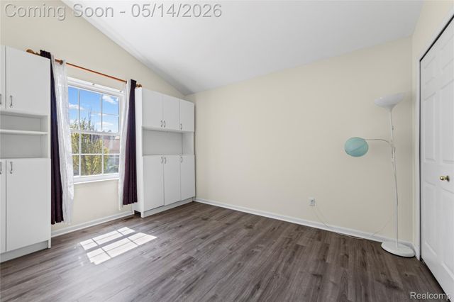 3072 TALON Circle, Lake Orion Village, MI 48360