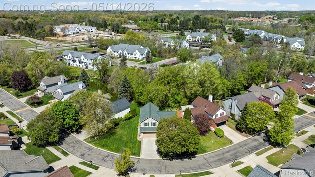3072 TALON Circle, Lake Orion Village, MI 48360