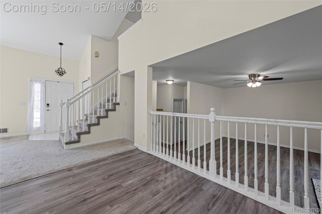 3072 TALON Circle, Lake Orion Village, MI 48360