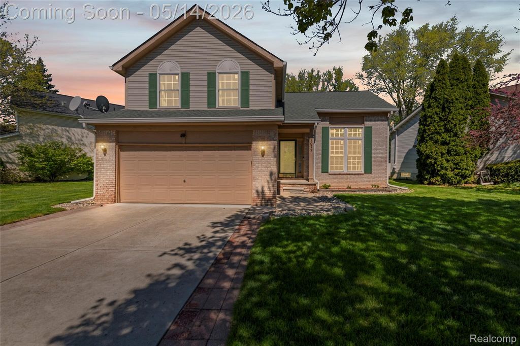 3072 TALON Circle, Lake Orion Village, MI 48360
