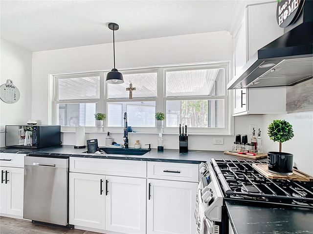 7374 CIRCLE DRIVE, Lady Lake, FL 32159