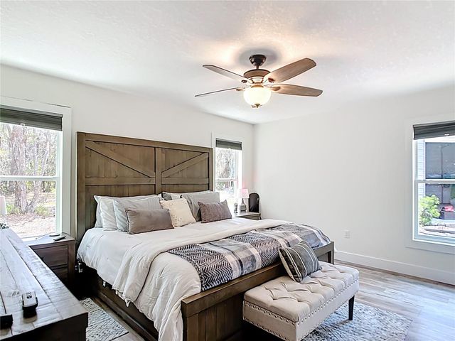 7374 CIRCLE DRIVE, Lady Lake, FL 32159