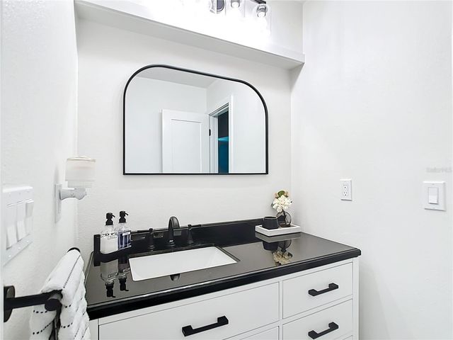 7374 CIRCLE DRIVE, Lady Lake, FL 32159