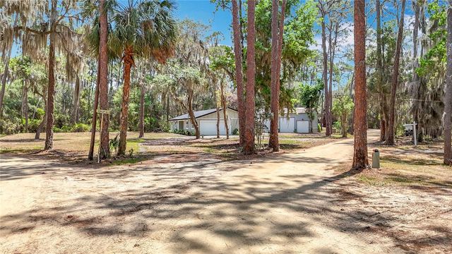 7374 CIRCLE DRIVE, Lady Lake, FL 32159