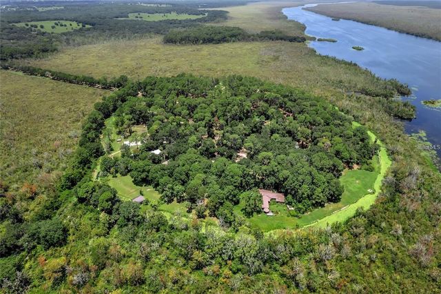 7374 CIRCLE DRIVE, Lady Lake, FL 32159