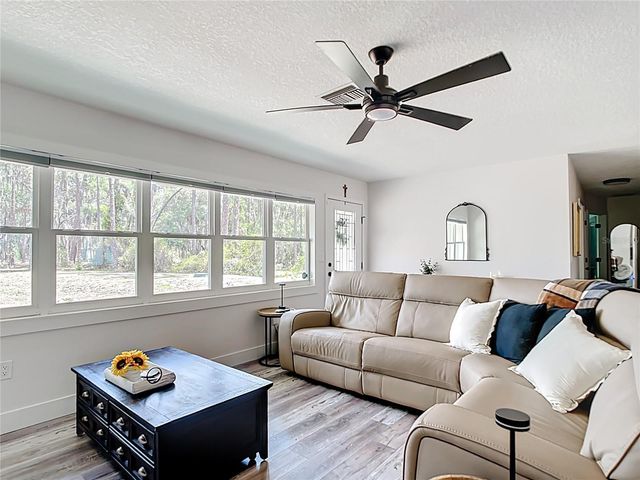 7374 CIRCLE DRIVE, Lady Lake, FL 32159