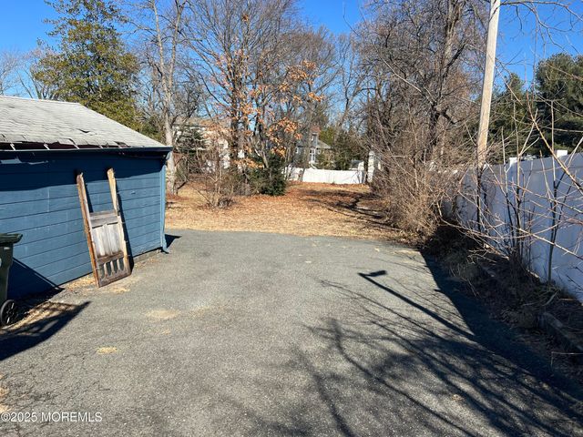 84 Bethany Road, Hazlet, NJ 07730