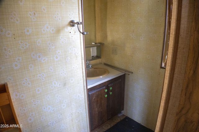 16071 S YAVAPAI Drive, Mayer, AZ 86333