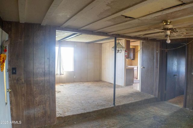 16071 S YAVAPAI Drive, Mayer, AZ 86333