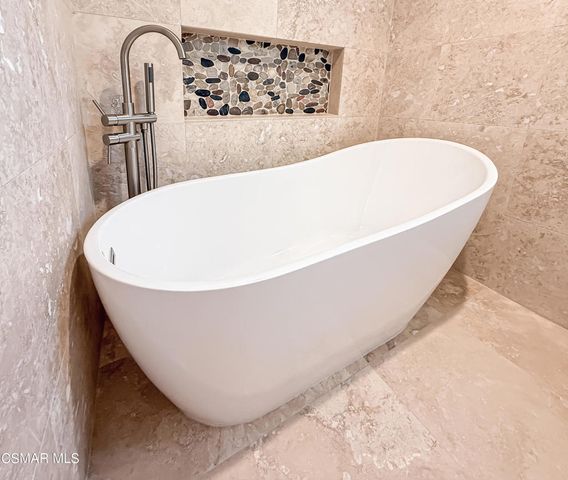 705 Rushing Creek Place, Thousand Oaks, CA 91360