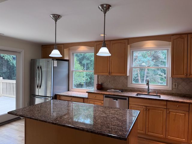 18 Hales Road, Westport, CT 06880