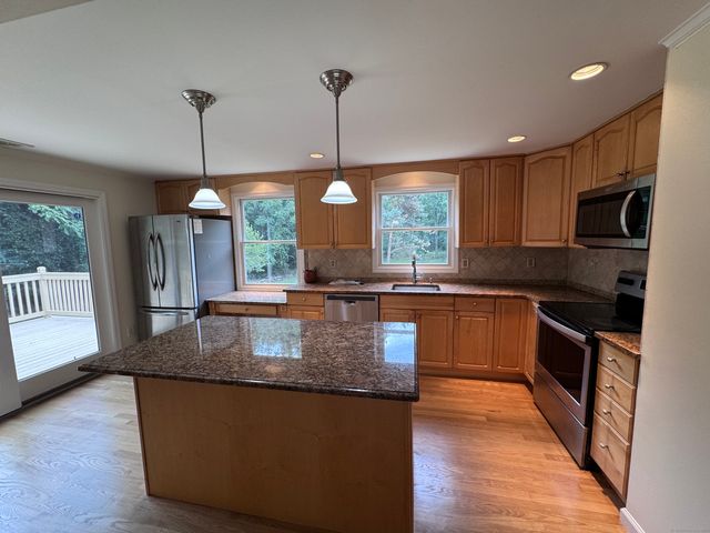 18 Hales Road, Westport, CT 06880