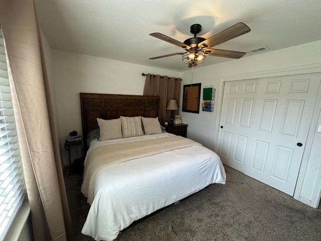 405 E Longview Ave, Stockton, CA 95207