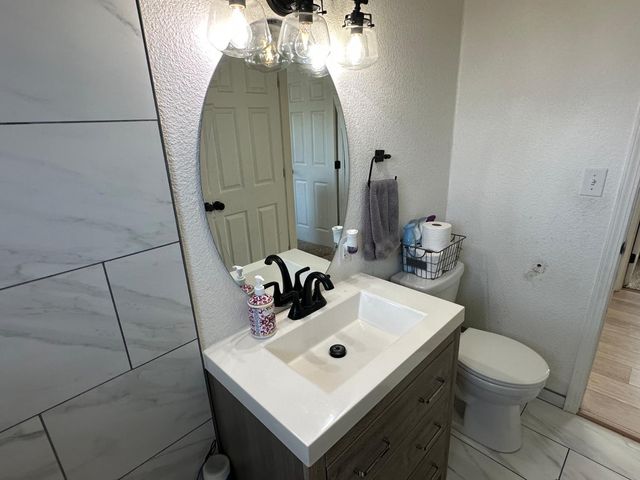 405 E Longview Ave, Stockton, CA 95207