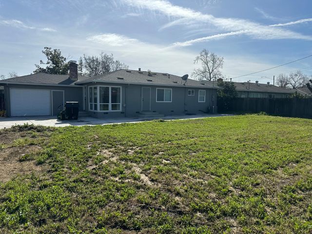 405 E Longview Ave, Stockton, CA 95207