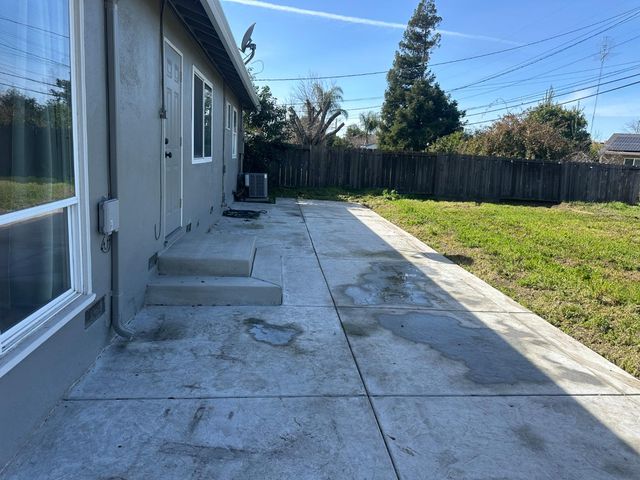 405 E Longview Ave, Stockton, CA 95207