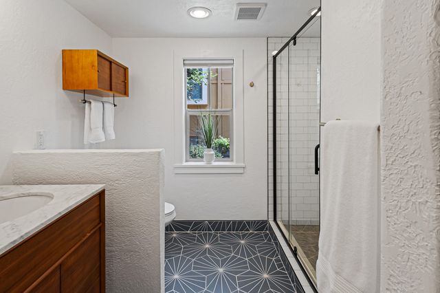 1940 NW Monterey Pines Drive UNIT 2, Bend, OR 97703