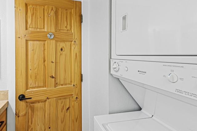 1940 NW Monterey Pines Drive UNIT 2, Bend, OR 97703