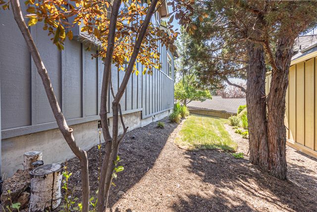 1940 NW Monterey Pines Drive UNIT 2, Bend, OR 97703