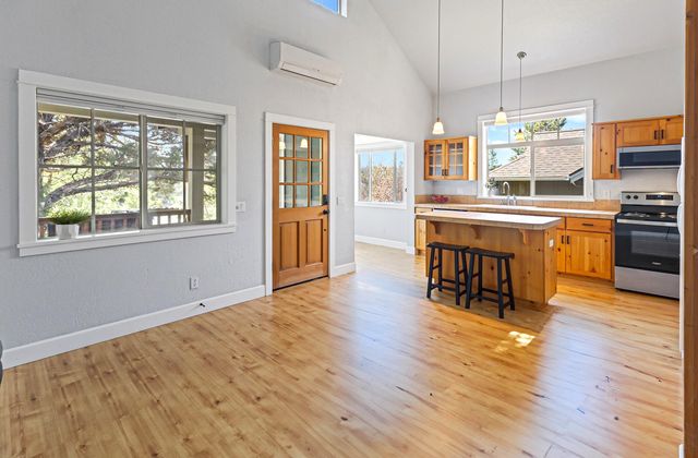 1940 NW Monterey Pines Drive UNIT 2, Bend, OR 97703