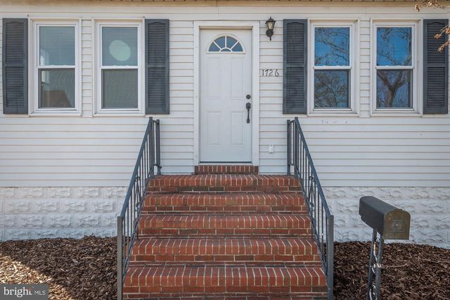 1726 LESLIE RD, Dundalk, MD 21222