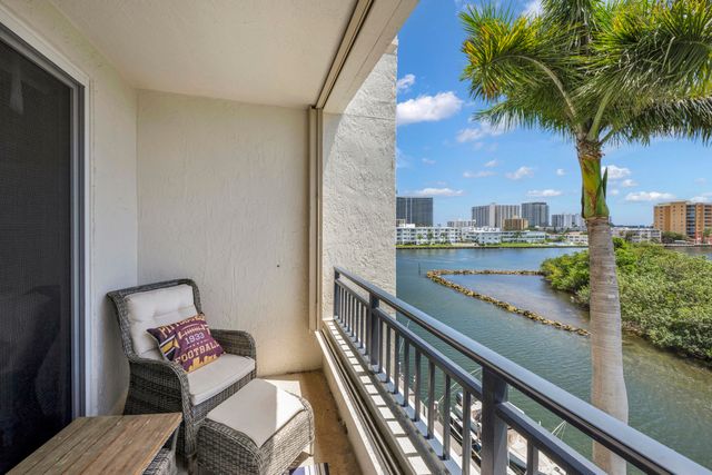 2880 NE 14th Street Causeway 413, Pompano Beach, FL 33062