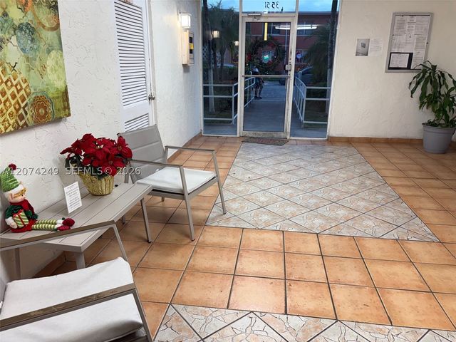 3551 SW 9th Ter 411, Miami, FL 33135