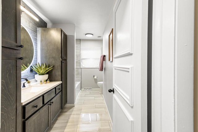 4068 N 72nd St STREET, Milwaukee, WI 53216