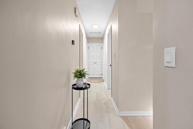 4068 N 72nd St STREET, Milwaukee, WI 53216