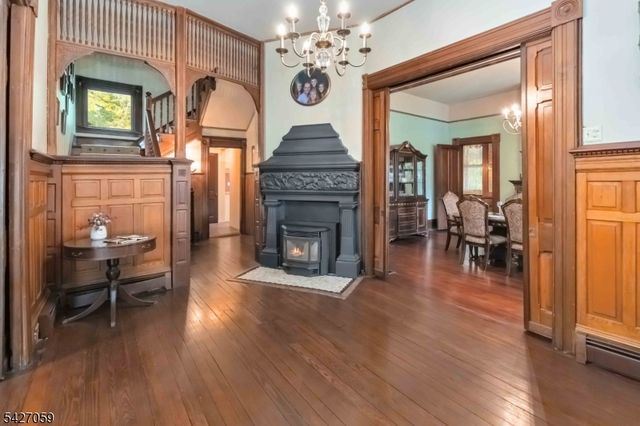 506 Windemere Ave, Mount Arlington Boro, NJ 07856