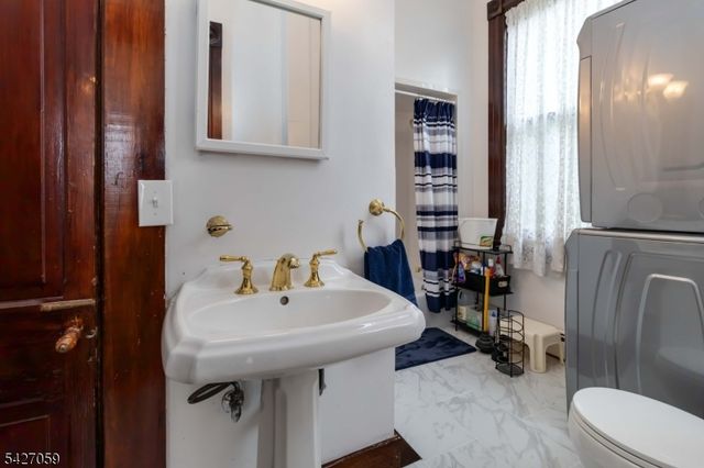 506 Windemere Ave, Mount Arlington Boro, NJ 07856