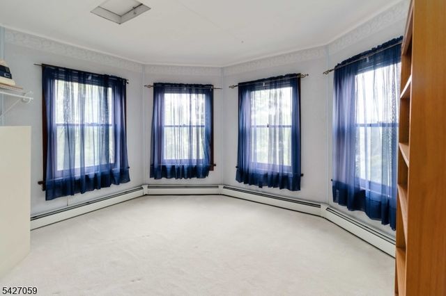 506 Windemere Ave, Mount Arlington Boro, NJ 07856