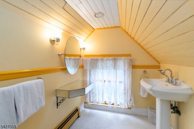 506 Windemere Ave, Mount Arlington Boro, NJ 07856