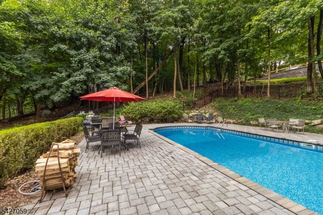 506 Windemere Ave, Mount Arlington Boro, NJ 07856