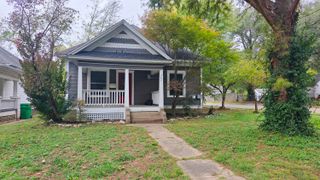 747 South Broadway Avenue, Springfield, MO 65806