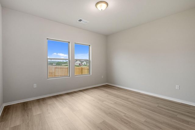 235 Red Tail Hawk LN, Cedar Creek, TX 78612