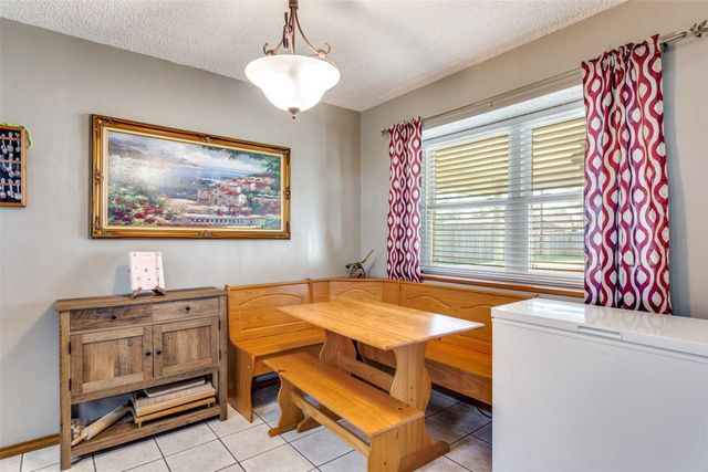 212 Casas Del Sur Street, Granbury, TX 76049