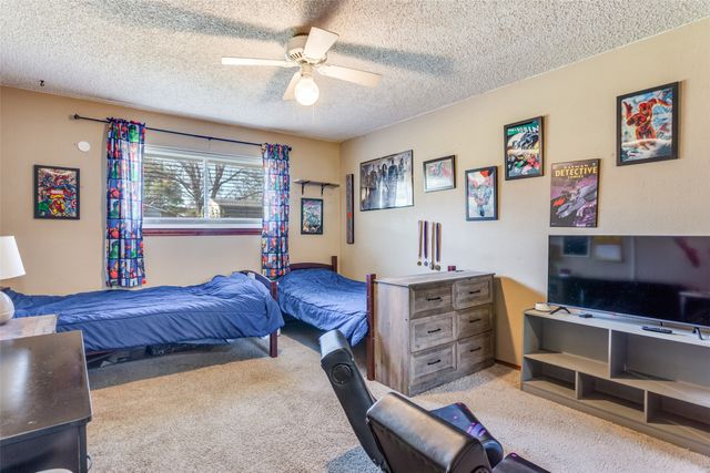 212 Casas Del Sur Street, Granbury, TX 76049