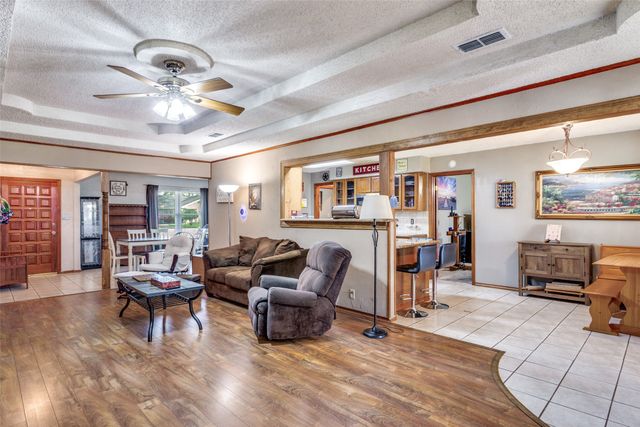 212 Casas Del Sur Street, Granbury, TX 76049