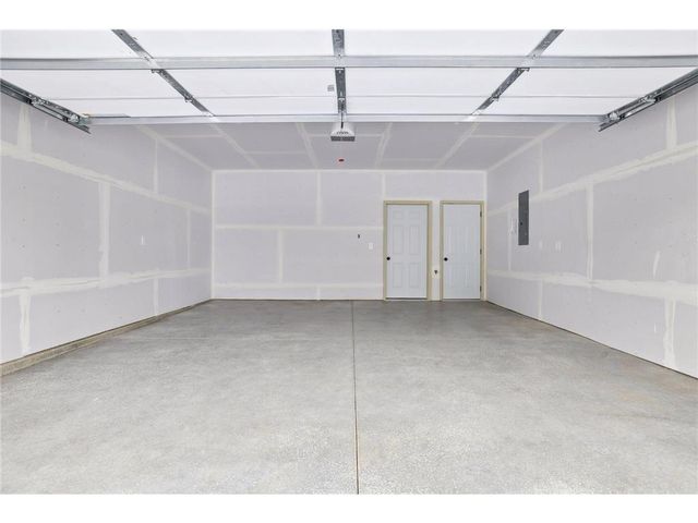 632 Franklin Street, Roberts, WI 54023