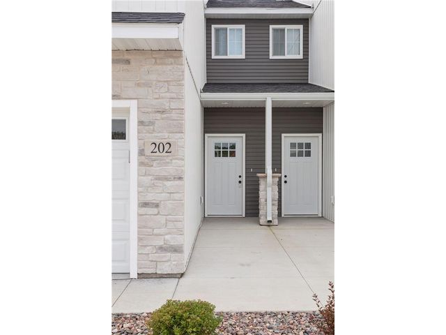 632 Franklin Street, Roberts, WI 54023