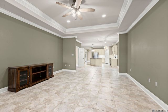 5379 Courtyard Dr, Gonzales, LA 70737