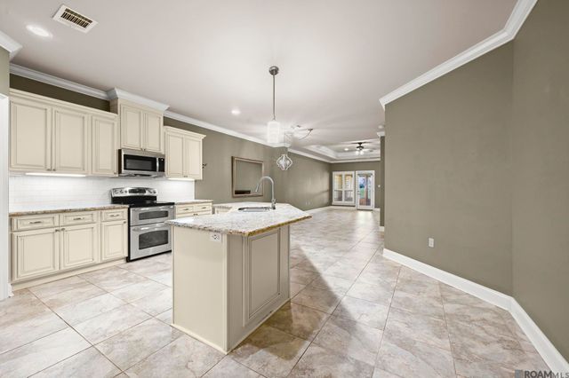 5379 Courtyard Dr, Gonzales, LA 70737