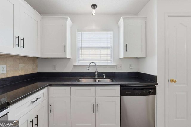 252 Darbys Crossing Court, Hiram, GA 30141