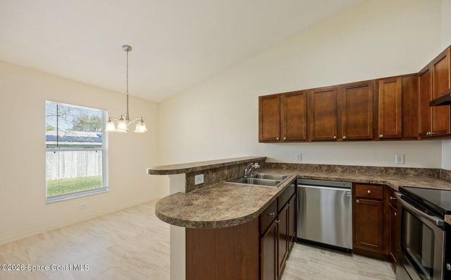 2082 Foxwood Drive, Melbourne, FL 32935